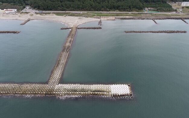 新潟海岸金衛町第２号ヘッドランドその３外工事